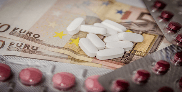 סמים, אטימות של ענקים תעשייתיים בהיווצרות מחירים